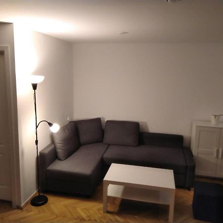 ヴロツワフApartament Zielona Wierzba Blisko Sky Towerアパートメント エクステリア 写真
