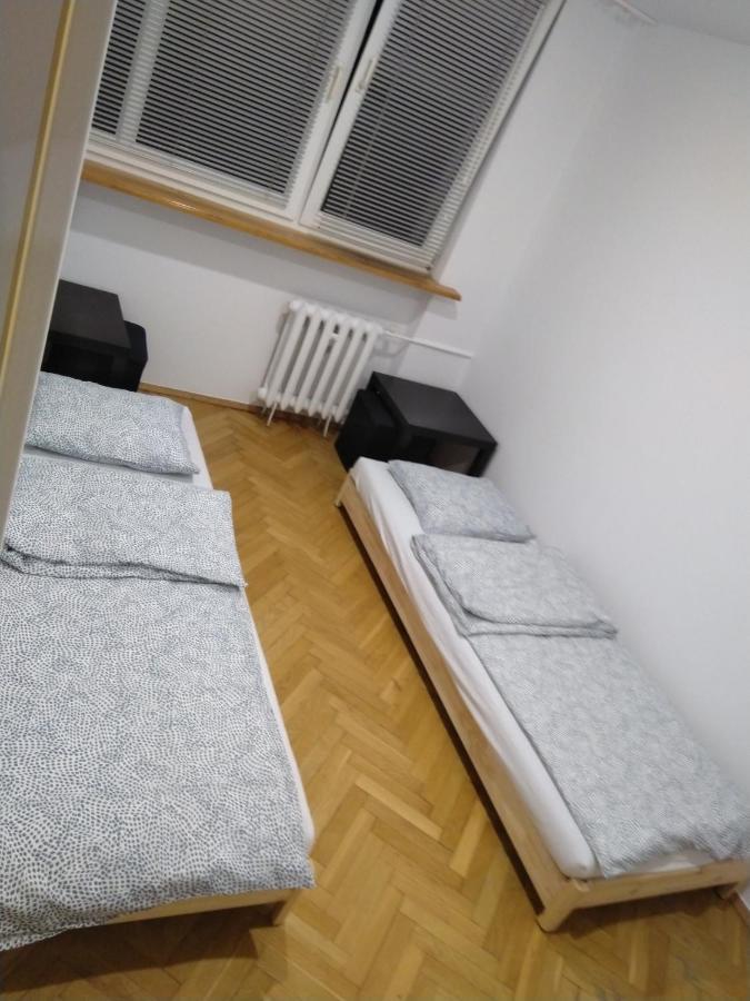 ヴロツワフApartament Zielona Wierzba Blisko Sky Towerアパートメント エクステリア 写真