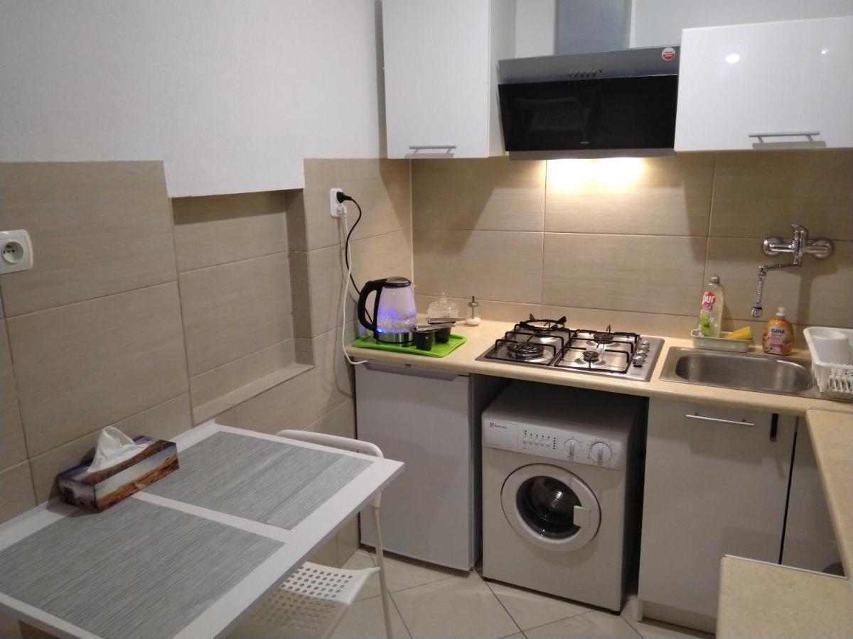 ヴロツワフApartament Zielona Wierzba Blisko Sky Towerアパートメント エクステリア 写真