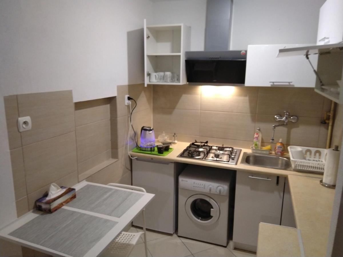 ヴロツワフApartament Zielona Wierzba Blisko Sky Towerアパートメント エクステリア 写真