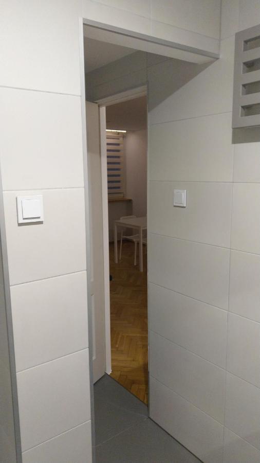 ヴロツワフApartament Zielona Wierzba Blisko Sky Towerアパートメント エクステリア 写真
